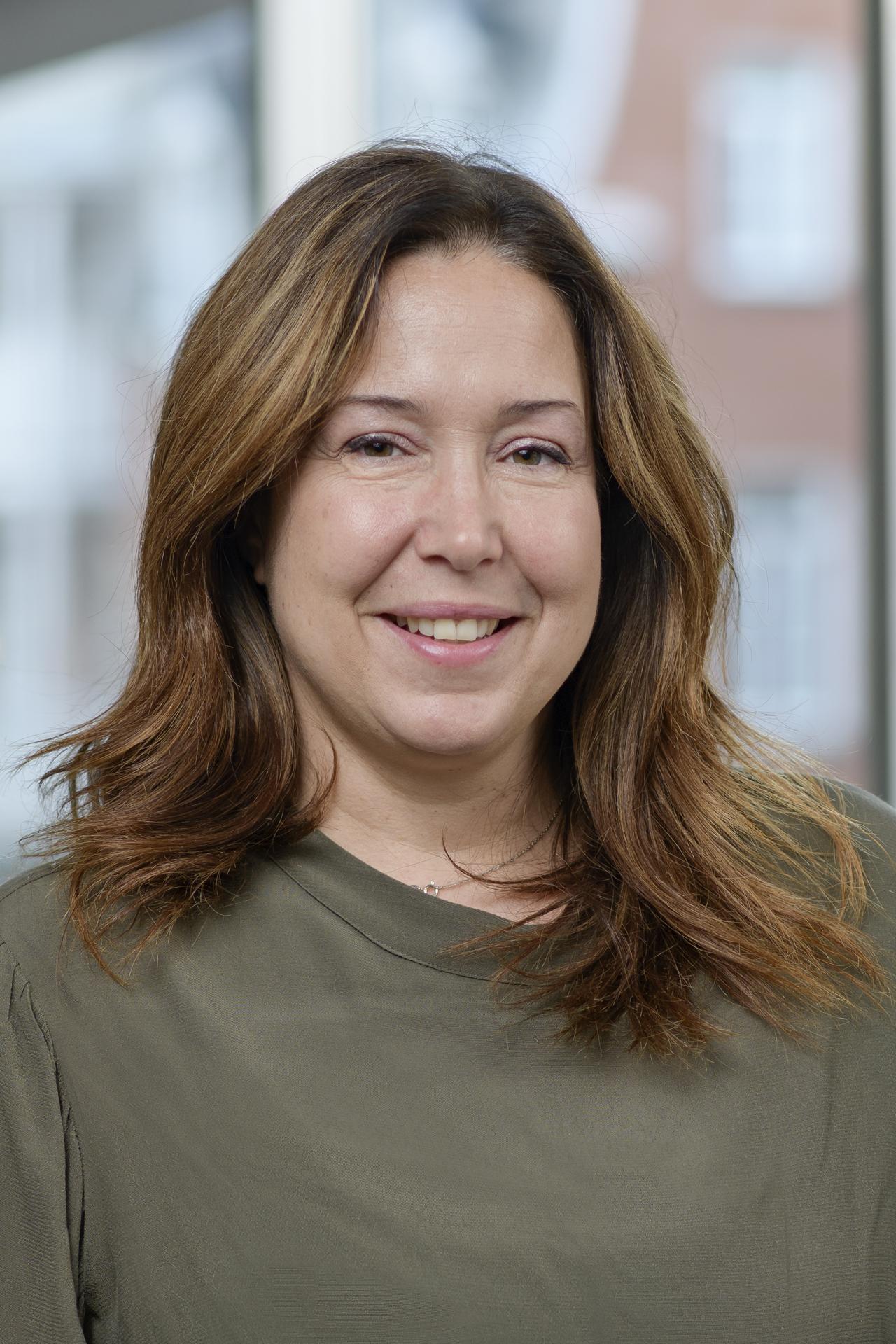 E-Gladu2021-254-1850ww-R